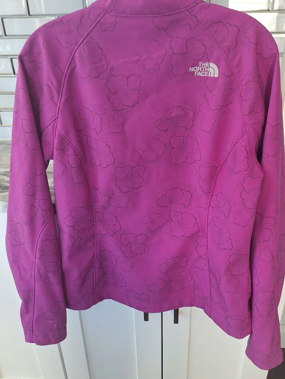 The North Face Girls' Magenta Floral-Print Soft Shell Jacket